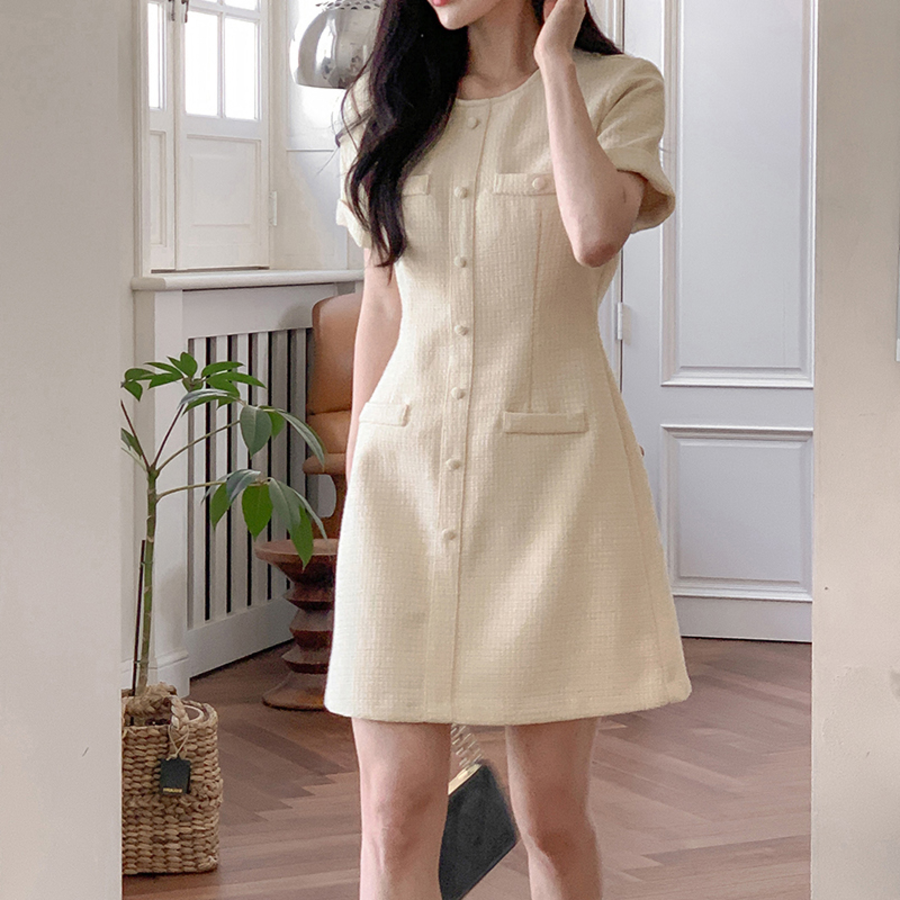 Классическое твидовое платье с короткими рукавами