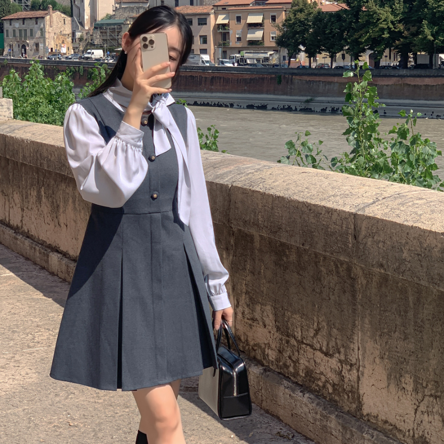 Платье с плиссировкой и линией принцессы в стиле “вишнёвого цветения”