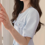 Мини-платье из твида с короткими рукавами и жемчужными акцентами