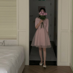 Платье с асимметричной юбкой из органзы и фатина