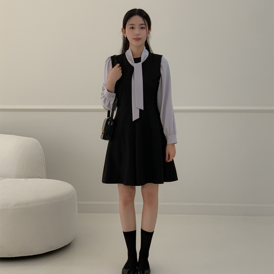 Расклешённое миди-платье-бюстье в стиле “вишнёвого цветения”