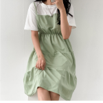 Платье с короткими рукавами и плиссировкой