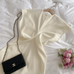 Длинное платье с круглым вырезом и рукавами-реглан