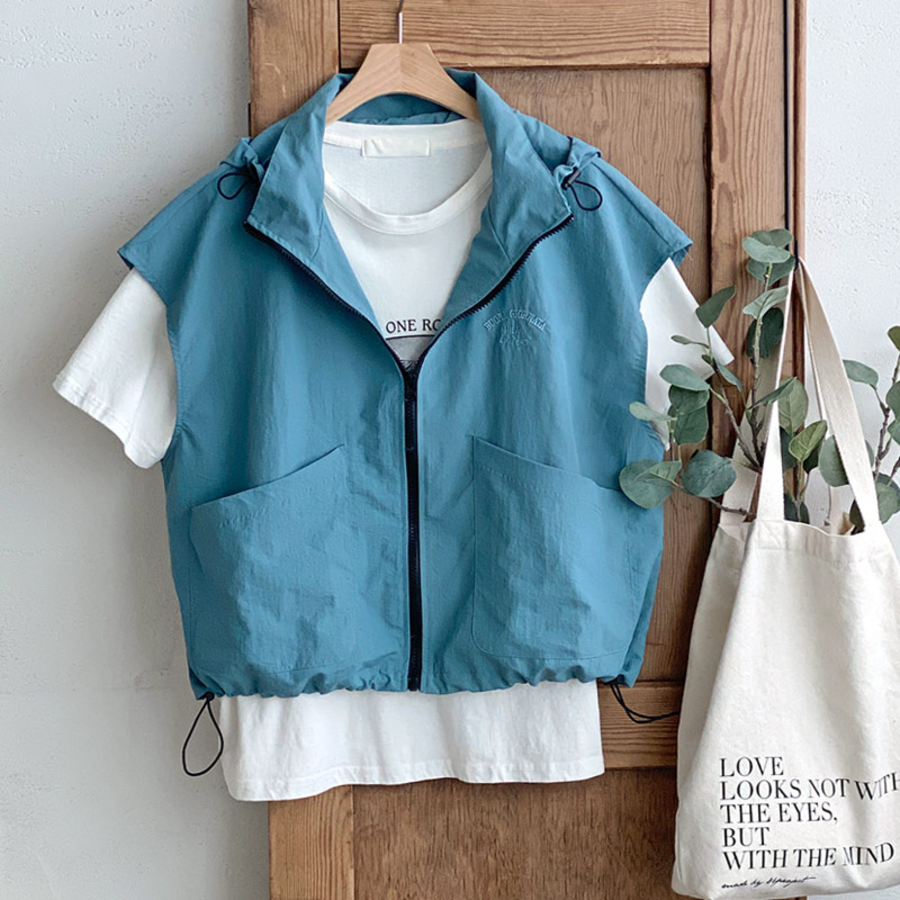 Nylon Summer Zip-Up Crop Vest