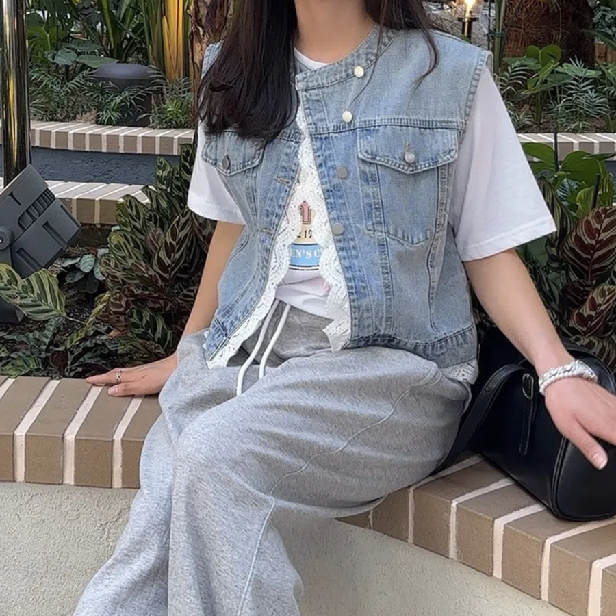 Lace Denim Loose-Fit Cropped Vest