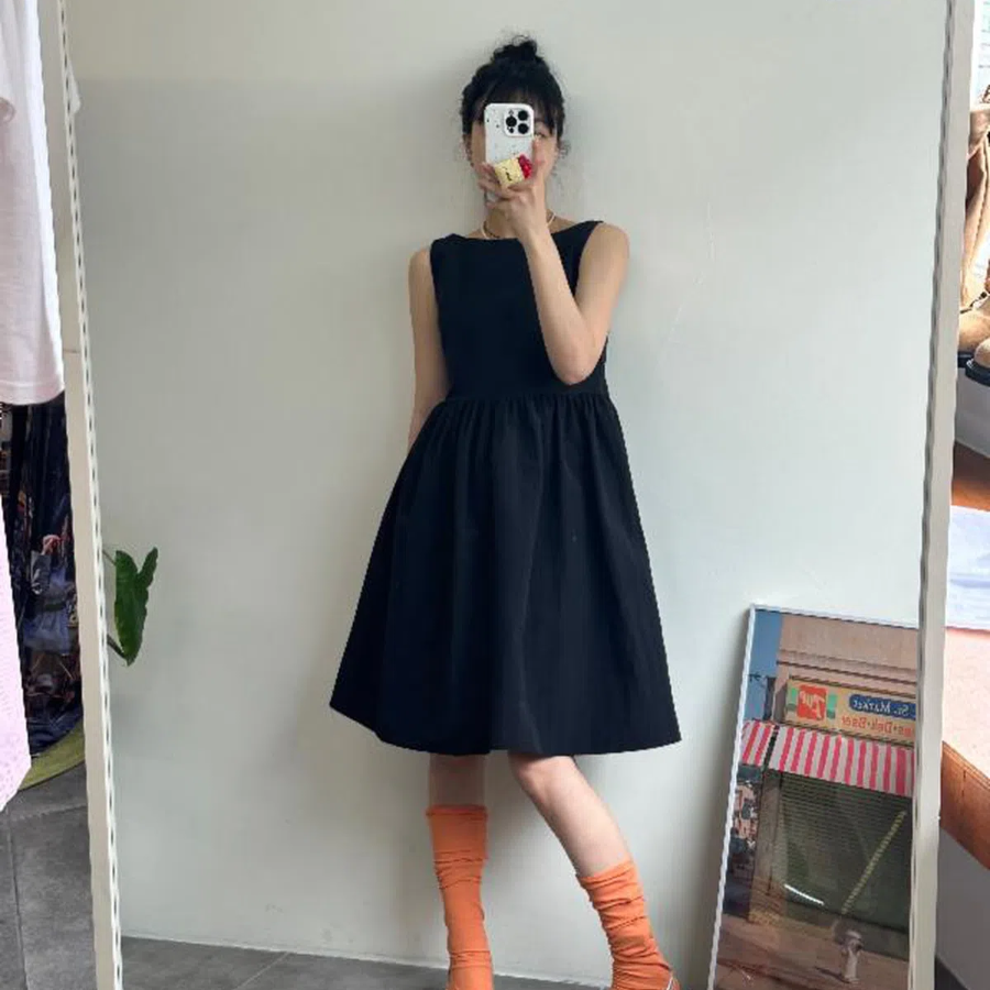 Платье-миди без рукавов с анорак-дизайном и вырезом “лодочка”