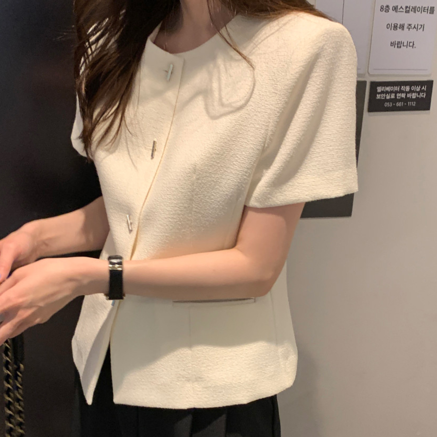 Haery No-Collar Short-Sleeve Crop Jacket