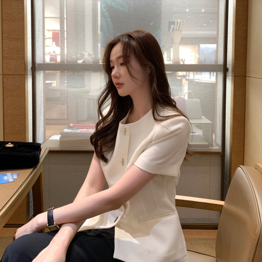 Haery No-Collar Short-Sleeve Crop Jacket