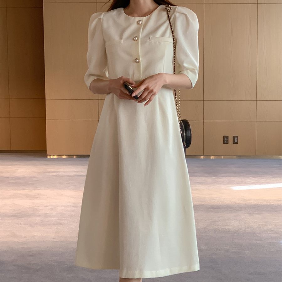 Твидовое длинное платье A-силуэта с жемчужными пуговицами и пышными рукавами “Анар”