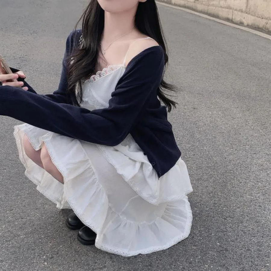 Хлопковое асимметричное миди-платье с кружевом и каскадными оборками