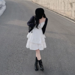 Хлопковое асимметричное миди-платье с кружевом и каскадными оборками