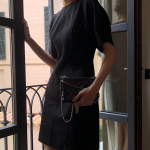 Льняное платье с короткими рукавами