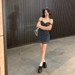 Винтажное платье-бюстье с мелким цветочным принтом и шифоновыми рюшами