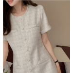 Твидовое мини-платье A-силуэта с круглым вырезом и пуговицами