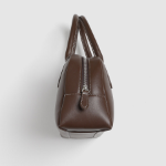 Oren Mini Tote Bag — компактная и стильная сумка для повседневных образов