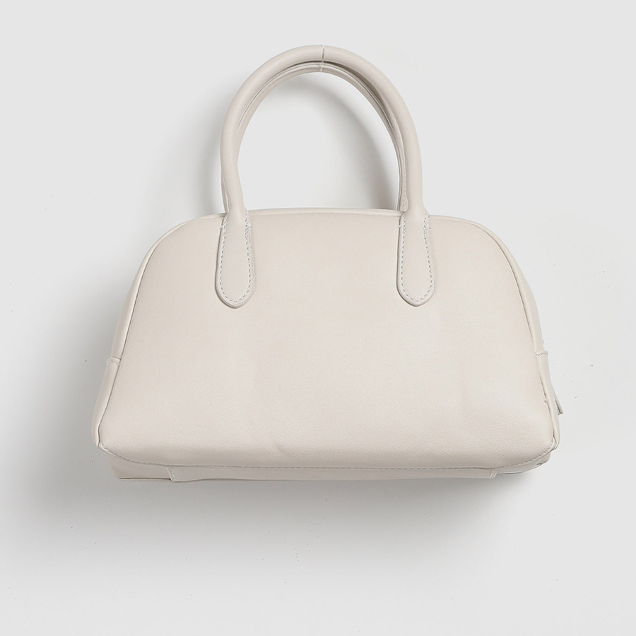 Oren Mini Tote Bag — компактная и стильная сумка для повседневных образов