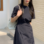 Лёгкое платье с запахом из нейлона для торжественных случаев