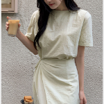 Лёгкое платье с запахом из нейлона для торжественных случаев