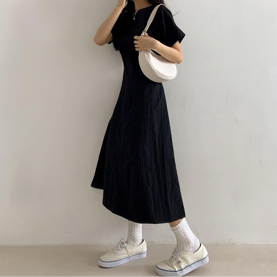 Лёгкое платье из нейлона с задним бантом и карманами