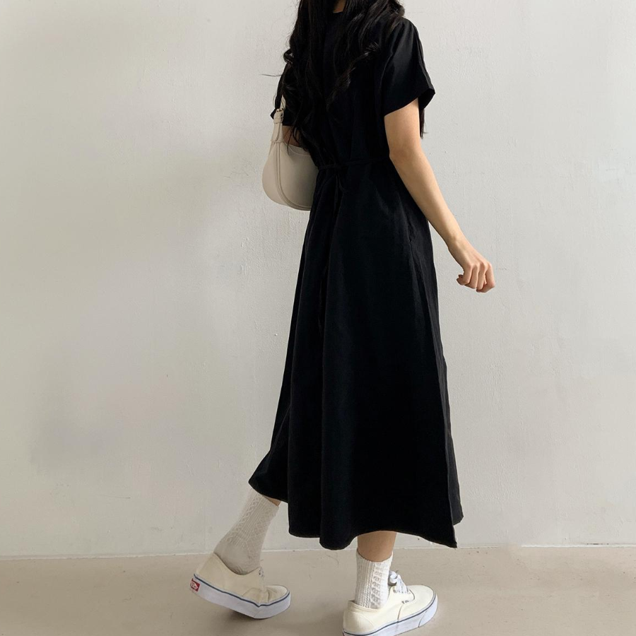 Лёгкое платье из нейлона с задним бантом и карманами