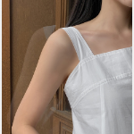 Облегающее хлопковое платье с карманами и бюстье