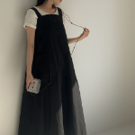 Облегающее хлопковое платье с карманами и бюстье