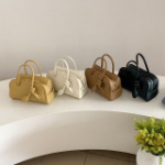 Bread Mini Crack Leather Tote — эффектная мини-сумка в винтажном стиле с современным акцентом
