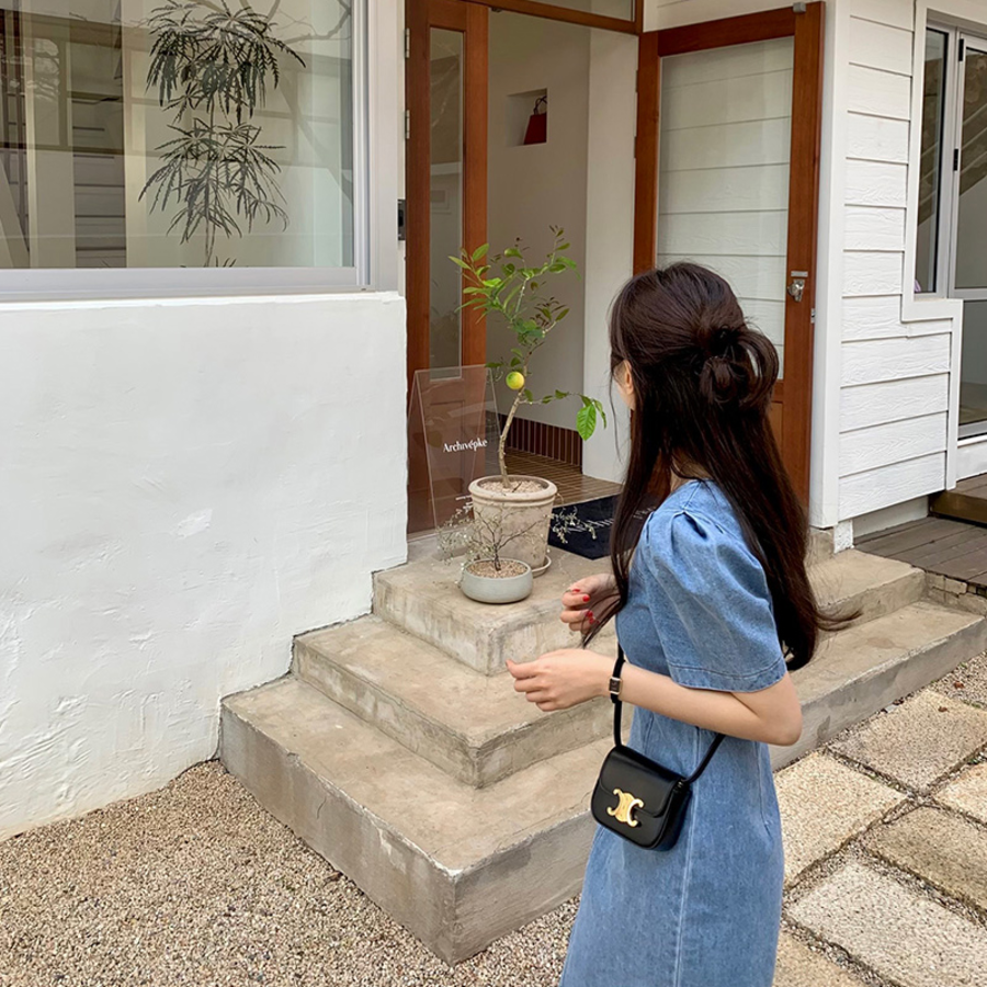 Макси-платье из денима с расслабленным силуэтом