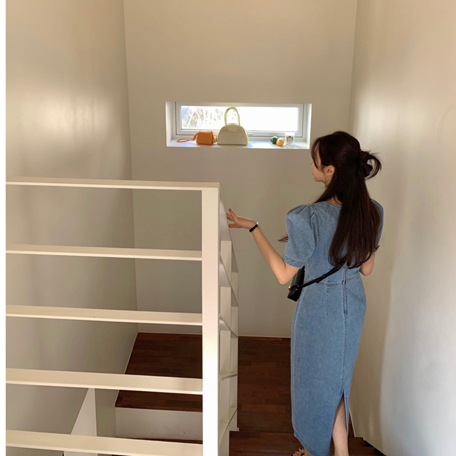 Макси-платье из денима с расслабленным силуэтом