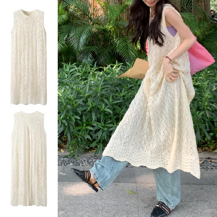 Полупрозрачное вязаное длинное платье с разрезом сзади