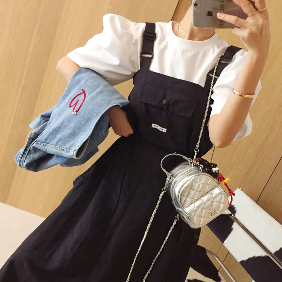 Летний A-силуэтный сарафан с поясом и накладными карманами