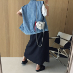 Летний A-силуэтный сарафан с поясом и накладными карманами