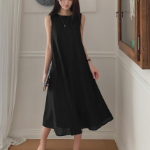 Льняное миди-платье для отпуска в тёплых странах