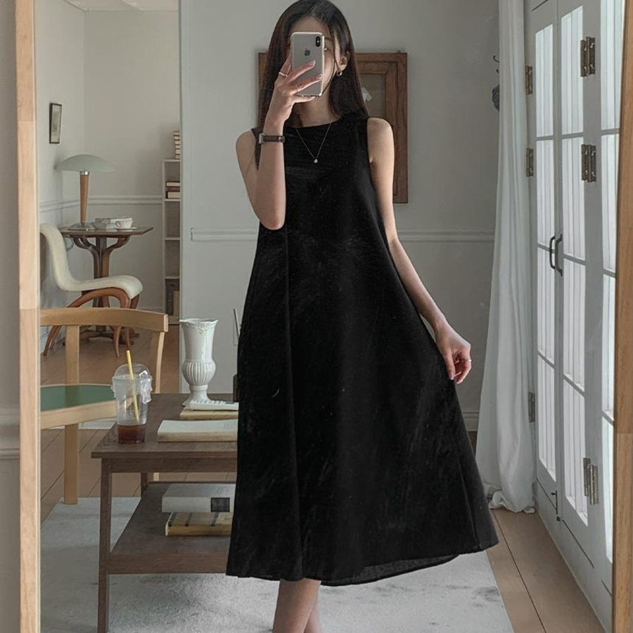 Льняное миди-платье для отпуска в тёплых странах