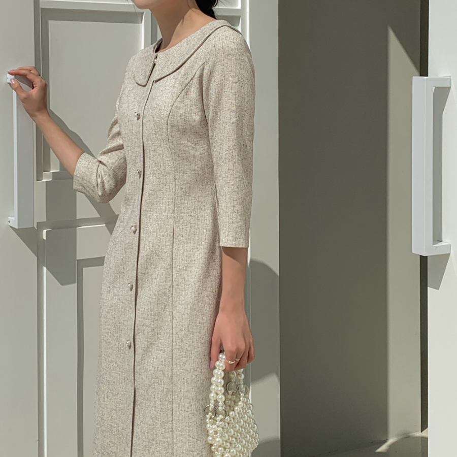 Твидовое платье в клетку с жемчужными пуговицами