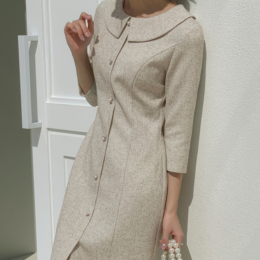 Твидовое платье в клетку с жемчужными пуговицами