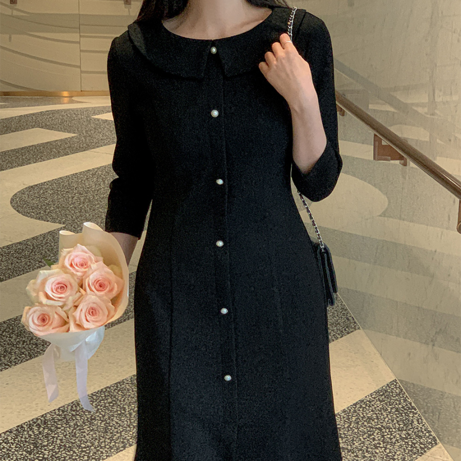 Твидовое платье в клетку с жемчужными пуговицами