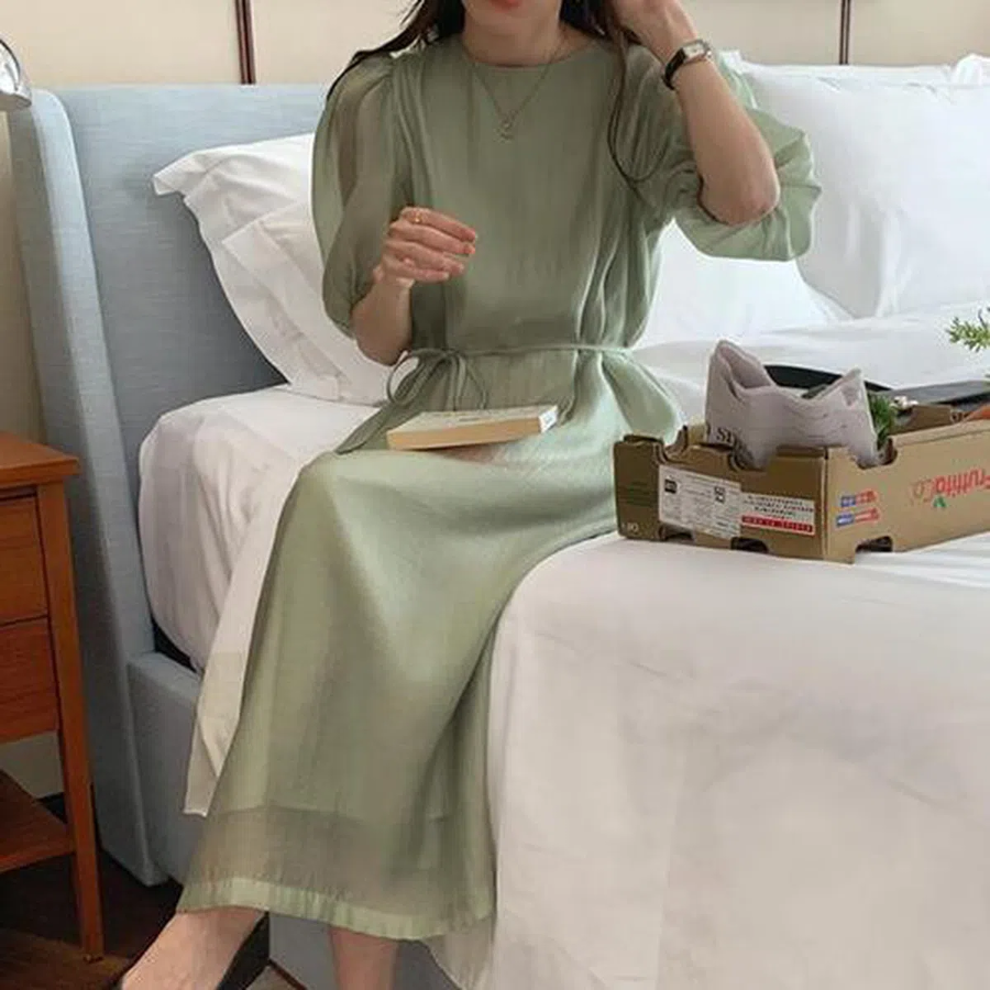 Платье с открытой спиной