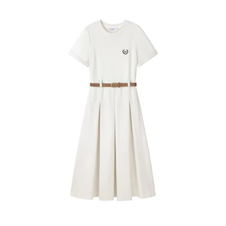 Длинное платье с короткими рукавами