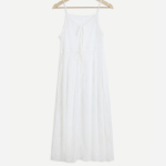 Длинное многослойное платье с лентой и V-образным вырезом