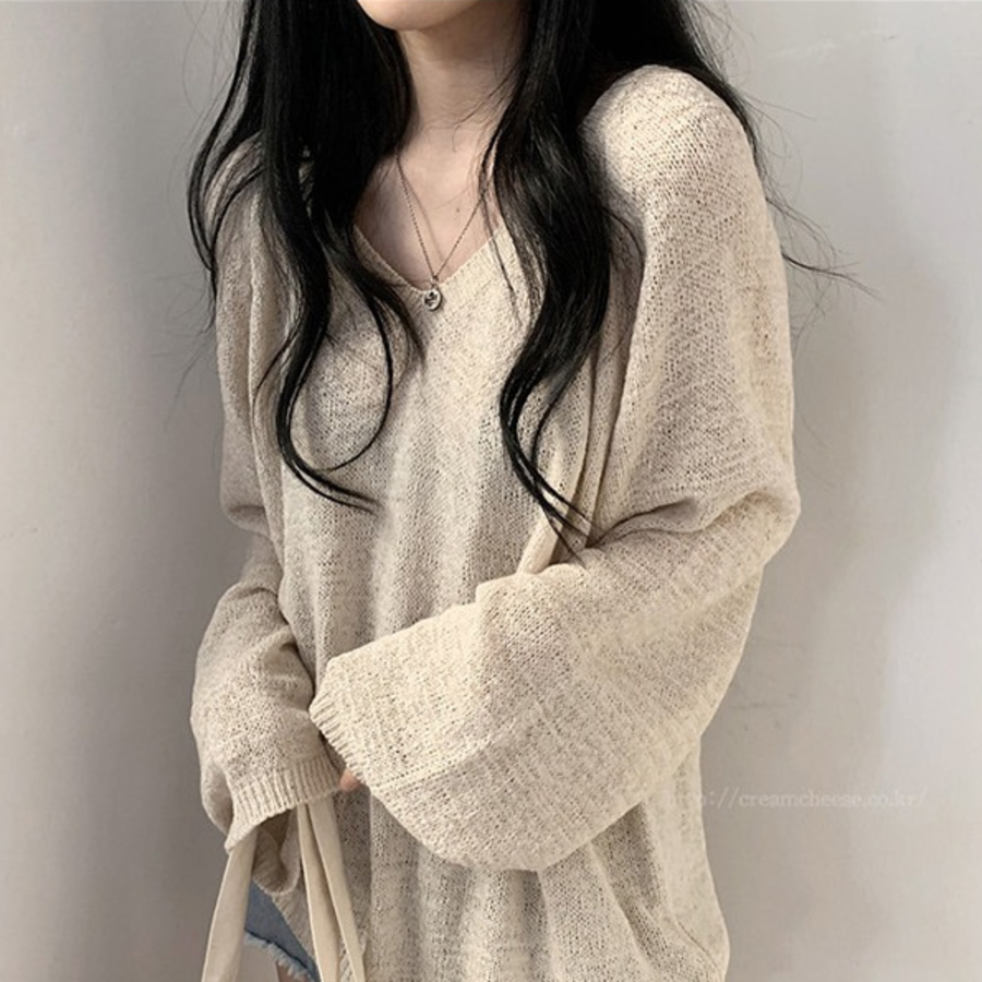 Babiane –  V-Neck Balloon Sleeve Knit Tee