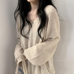 Babiane –  V-Neck Balloon Sleeve Knit Tee