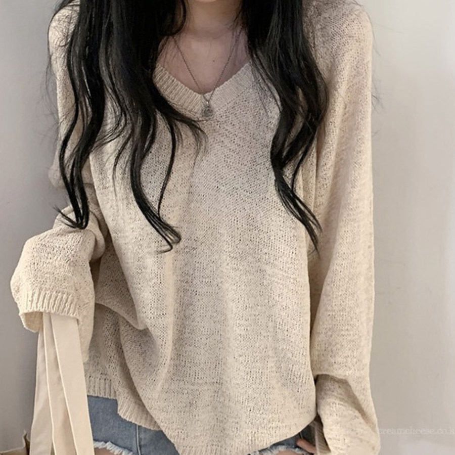 Babiane –  V-Neck Balloon Sleeve Knit Tee