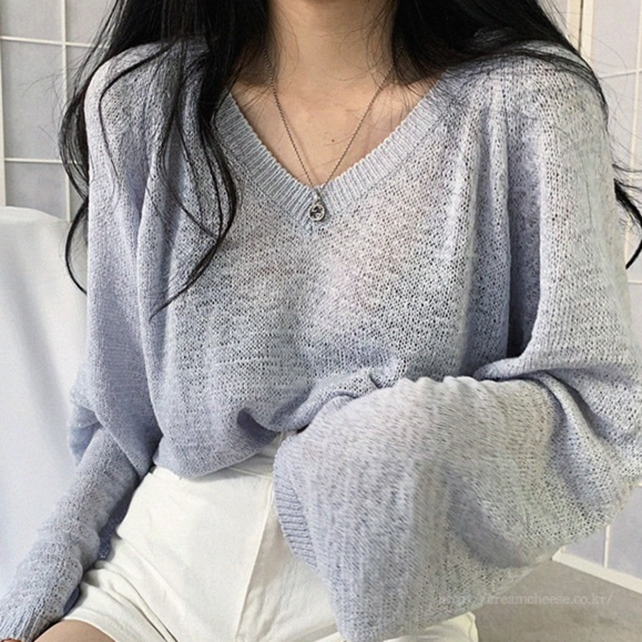 Babiane –  V-Neck Balloon Sleeve Knit Tee