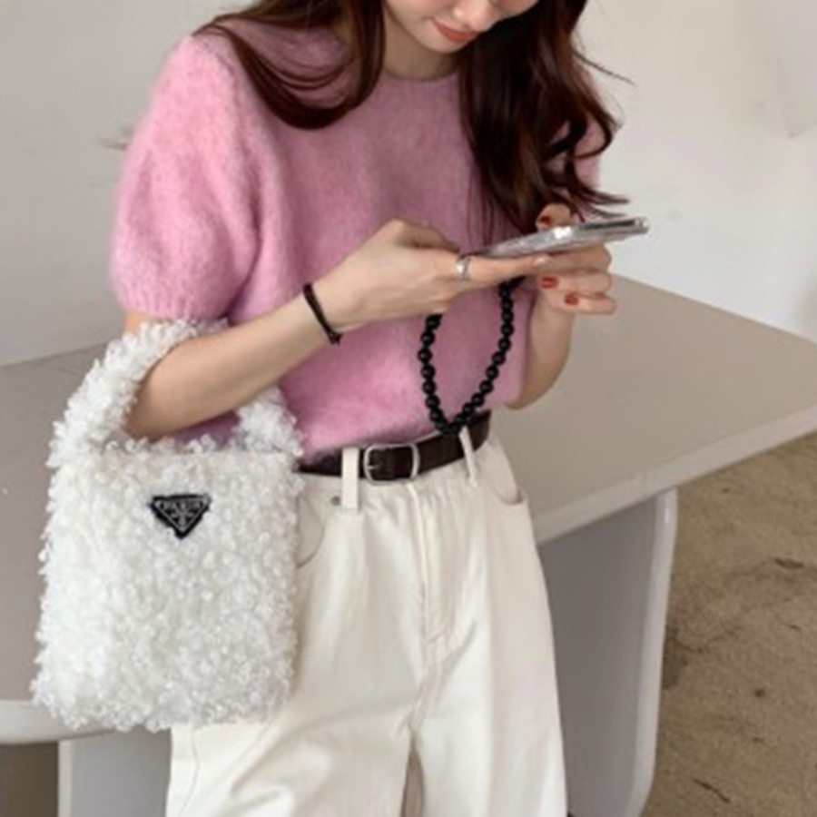 Zelenian – трикотажный  Puff Sleeve Pastel Knit Tee