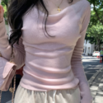 VIF –  Slimfit Drape V-Neck Knit