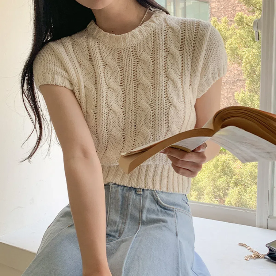 CABLE – Crop Short Sleeve Knit