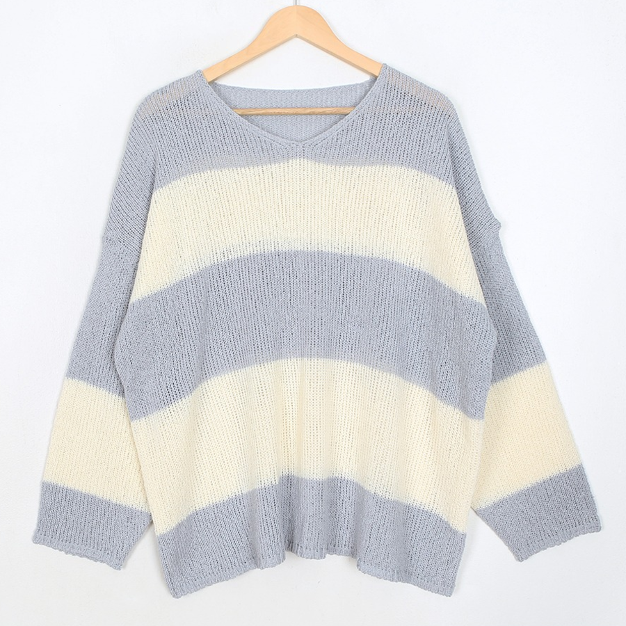 4-COLOR V-NECK STRIPE – Loose Fit Long Sleeve Knit Sweater