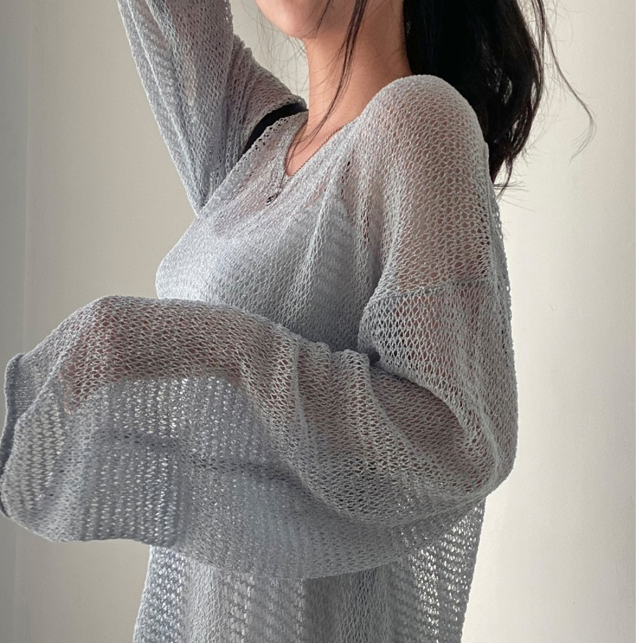 ROUND PUNCHING – Oversized See-Through Mesh Knit Tee