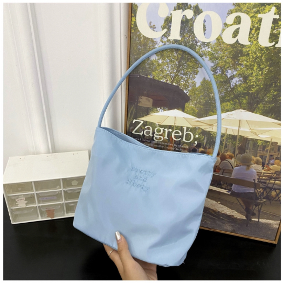 Belena Mini Eco Tote — компактная и лёгкая сумка для минималистичных образов